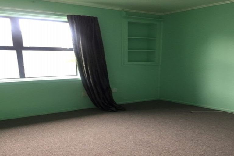 Photo of property in 21 Brandon Road, Glen Eden, Auckland, 0602