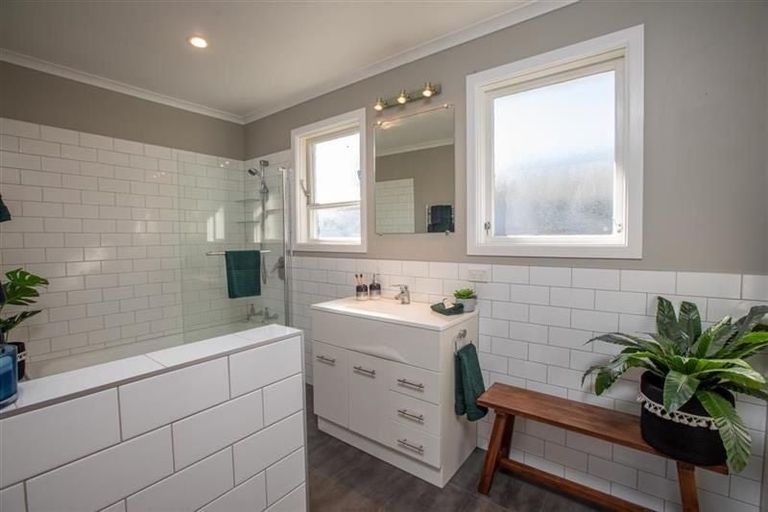 Photo of property in 38 Parata Street, Waikanae, 5036