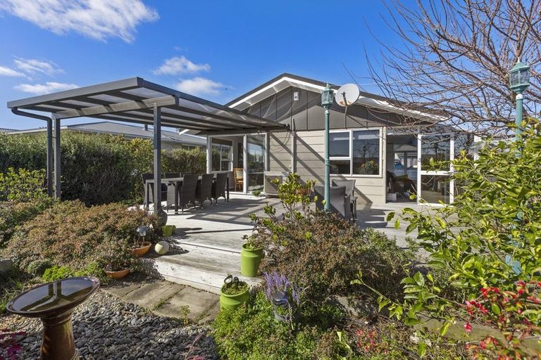 Photo of property in 2 Gardenia Avenue, Bell Block, New Plymouth, 4312