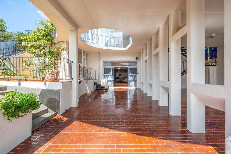 Photo of property in 387 Karori Road, Karori, Wellington, 6012