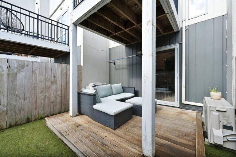 Photo of property in 68 Niu Lane, Te Atatu South, Auckland, 0610