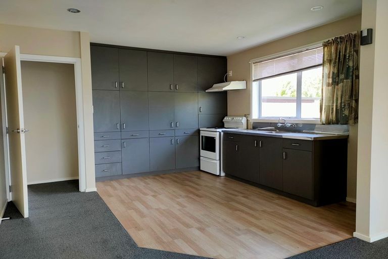 Photo of property in 3/17 Waimairi Road, Upper Riccarton, Christchurch, 8041