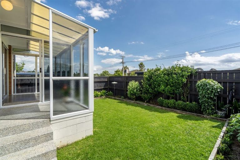 Photo of property in 1/4 Waterloo Road, Milford, Auckland, 0620