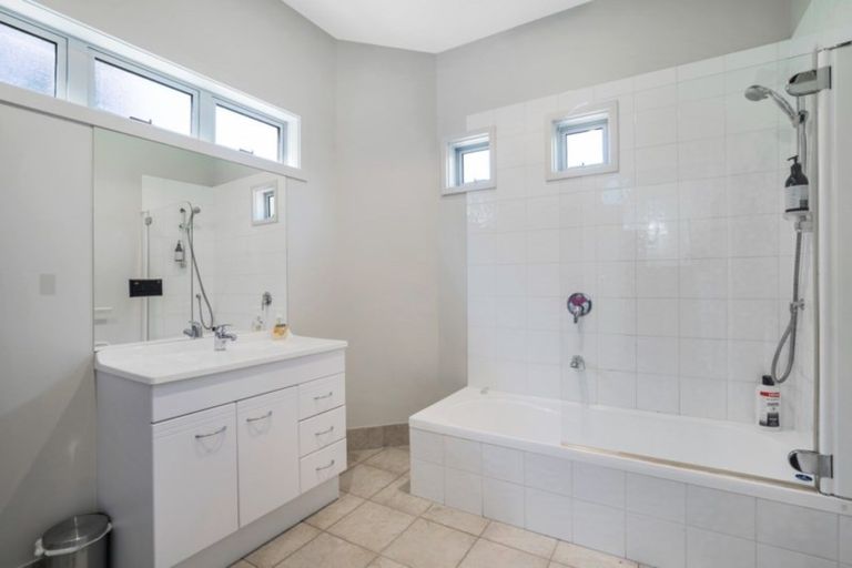 Photo of property in 9 Trevathan Lane, Wanaka, 9305