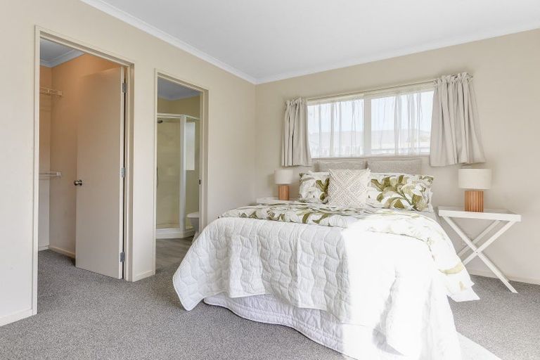 Photo of property in 2 Wentworth Drive, Rototuna North, Hamilton, 3210