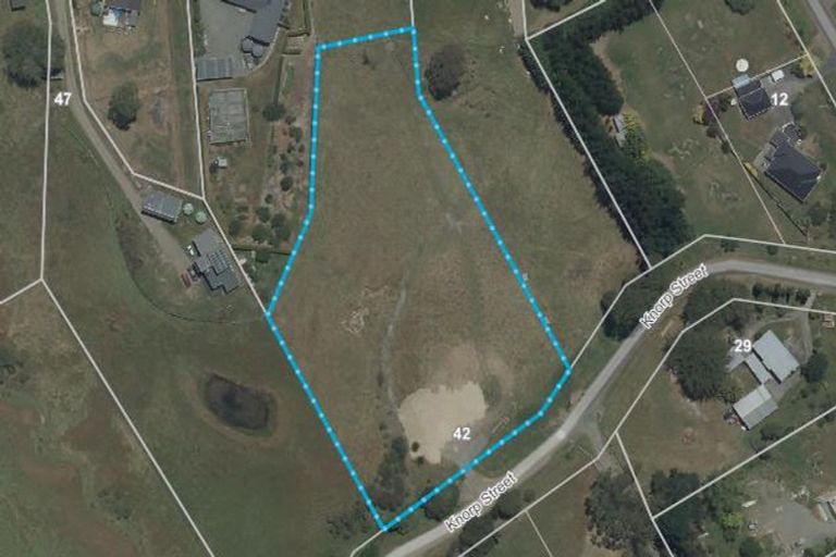 Photo of property in 42 Knorp Street, Halcombe, Feilding, 4779