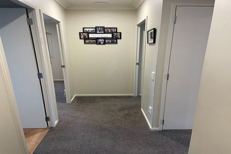 Photo of property in 31 Forest Road, Pinehaven, Upper Hutt, 5019