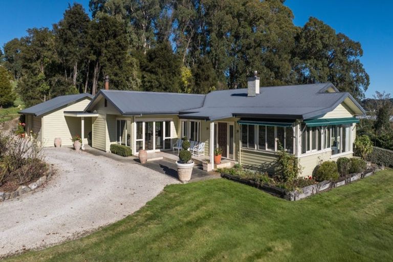 Photo of property in 2514 Moutere Highway, Lower Moutere, Upper Moutere, 7175