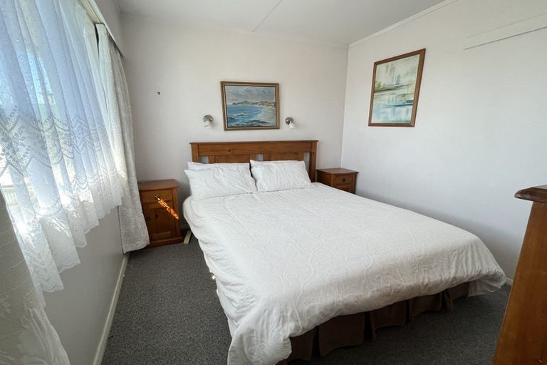 Photo of property in 3 Peters Avenue, Cloverlea, Palmerston North, 4412