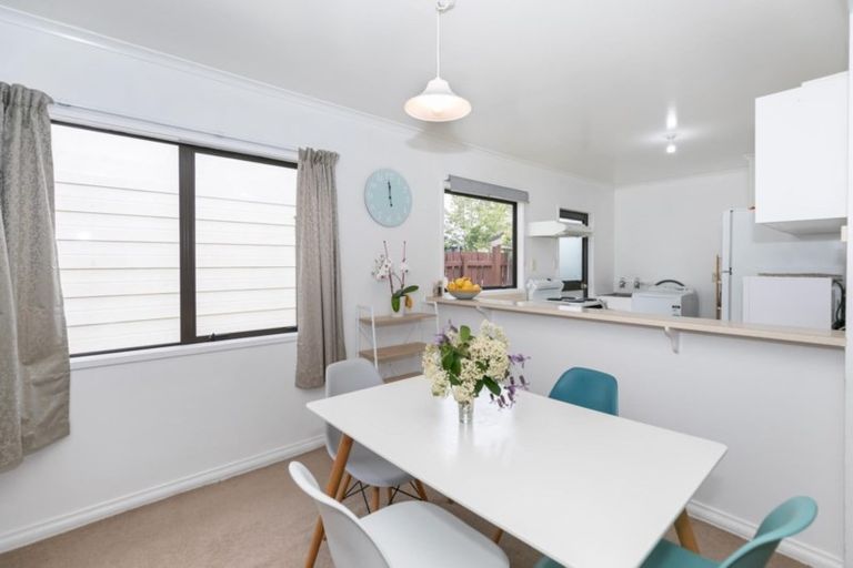 Photo of property in 9 Caulfield Green, Nawton, Hamilton, 3200