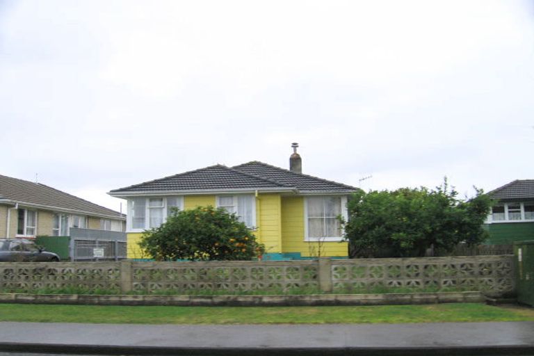 Photo of property in 315 Kotuku Street, Camberley, Hastings, 4120