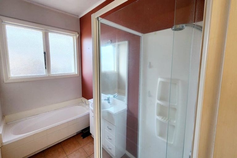 Photo of property in 17 Fraser Crescent, Elderslea, Upper Hutt, 5018