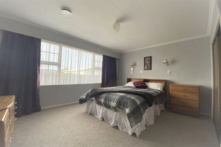 Photo of property in 21 Charles Street, Grasmere, Invercargill, 9810