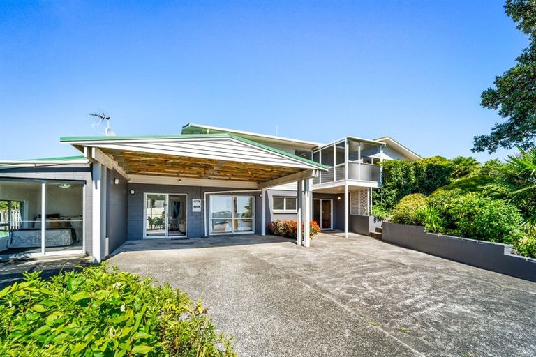 Photo of property in 10 Helvetia Drive, Browns Bay, Auckland, 0630