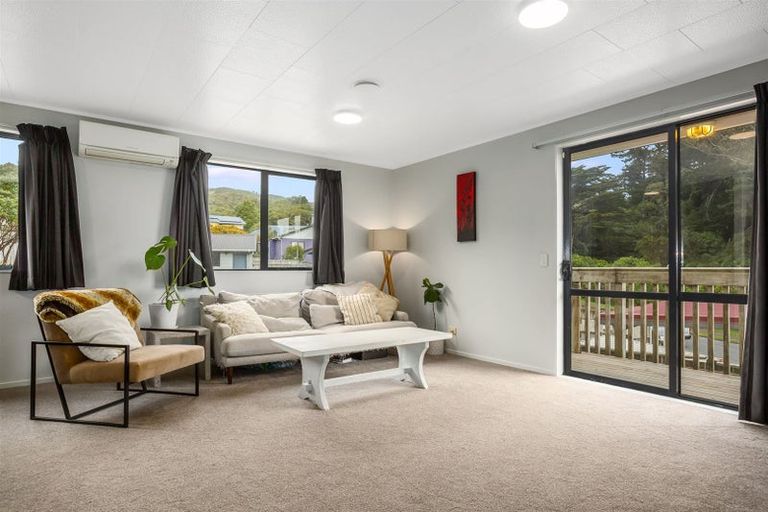 Photo of property in 21a Rose Street, Ranui, Porirua, 5024