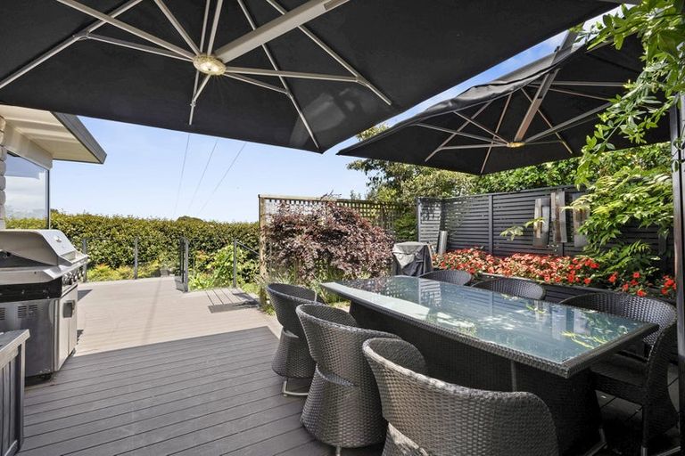 Photo of property in 9a Del Mar Place, Merrilands, New Plymouth, 4312