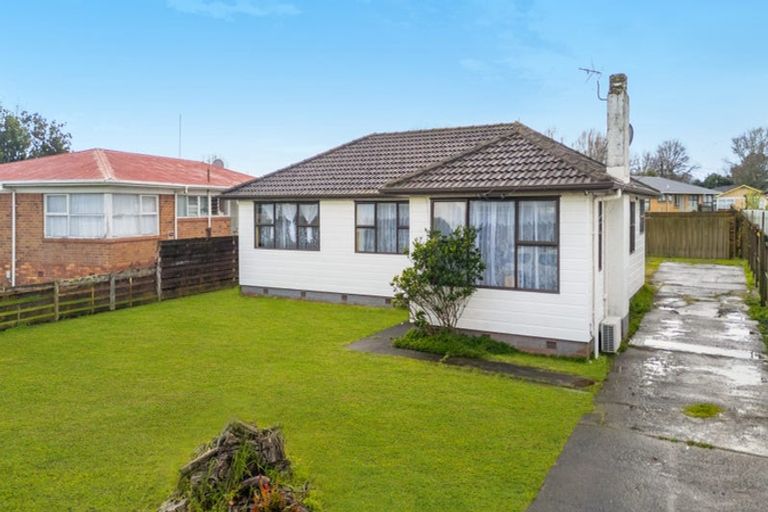 Photo of property in 9 Michelle Place, Mangere, Auckland, 2022