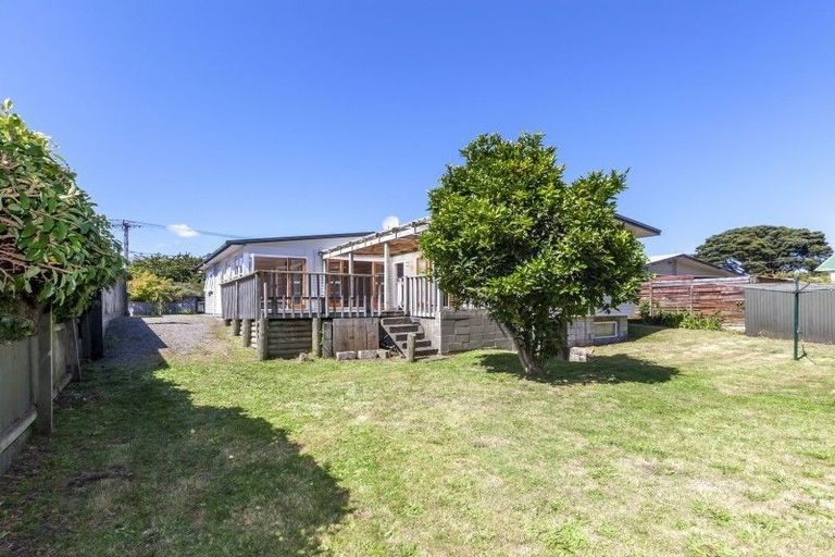 Photo of property in 81 Glen Road, Raumati South, Paraparaumu, 5032