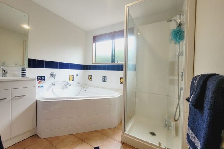 Photo of property in 55 Gordon Road, Plimmerton, Porirua, 5026