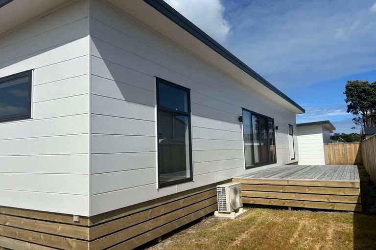 Photo of property in 26 Romilly Street, Westport, 7825