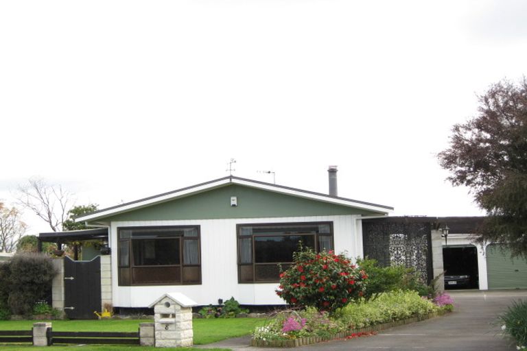 Photo of property in 8 Valerie Street, Clive, 4102