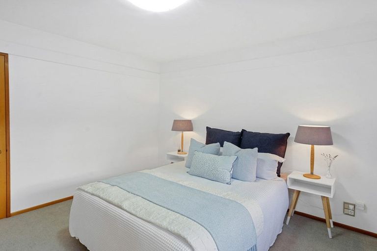 Photo of property in 10 Thurlestone Place, Burnside, Christchurch, 8053