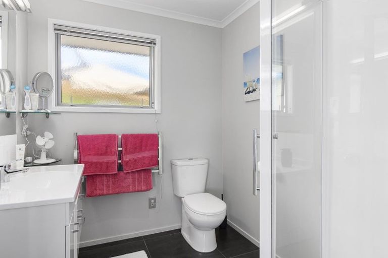 Photo of property in 15 Arapeta Place, Takaka, 7110