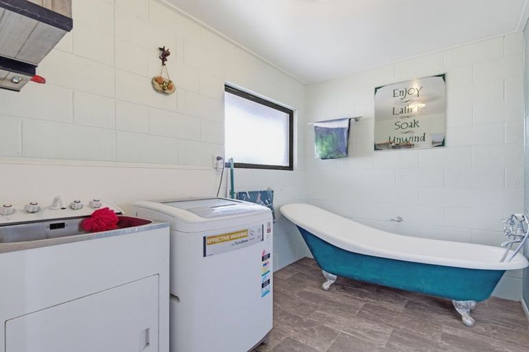 Photo of property in 745 Rewatu Road, Poroporo, Whakatane, 3191