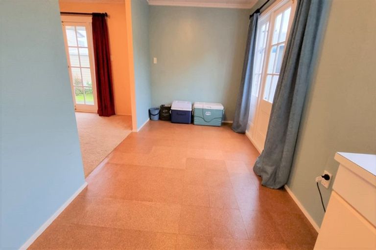 Photo of property in 7 Turei Road, Kawakawa Bay, Papakura, 2585