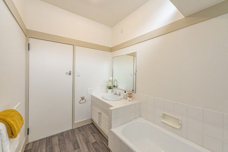 Photo of property in 8 Brassey Road, Saint Johns Hill, Whanganui, 4500