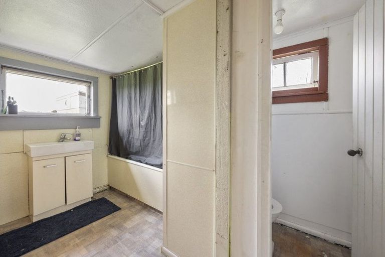 Photo of property in 1 Wood Street, Kakaramea, Patea, 4598