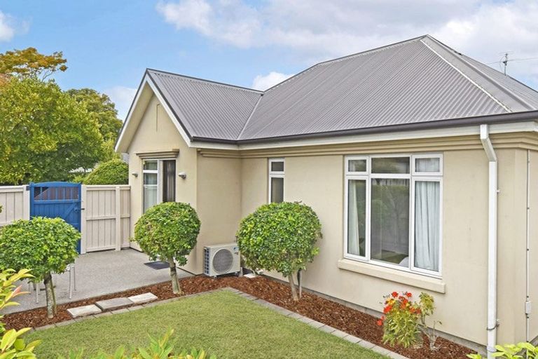 Photo of property in 1/414 Ilam Road, Bryndwr, Christchurch, 8052