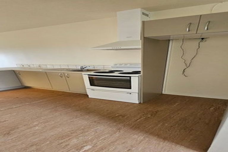 Photo of property in 16/242 Great North Road, Henderson, Auckland, 0612