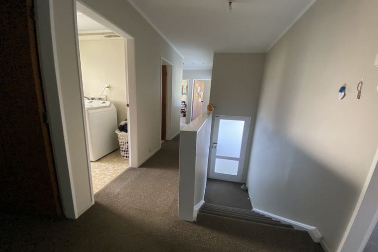 Photo of property in 4 Julia Place, Tawa, Wellington, 5028