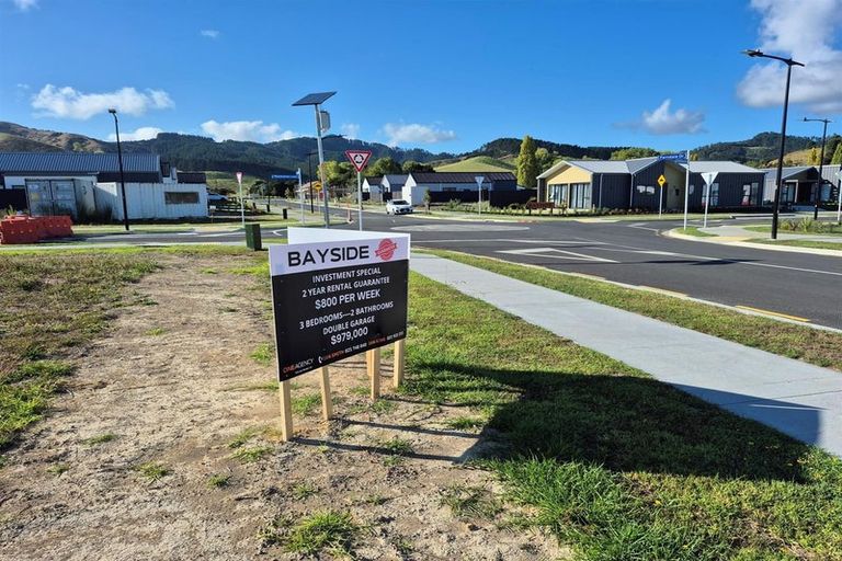 Photo of property in 33 Mataikokako Loop, Kawakawa Bay, 2585