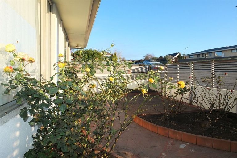Photo of property in 1/92 Arthur Street, Seaview, Timaru, 7910