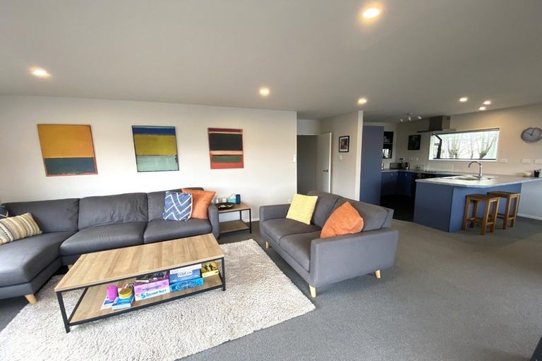 Photo of property in 4 Tarawera Road, Johnsonville, Wellington, 6037