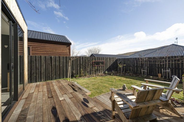 Photo of property in 21 Dewar Street, Lake Hayes, Queenstown, 9304