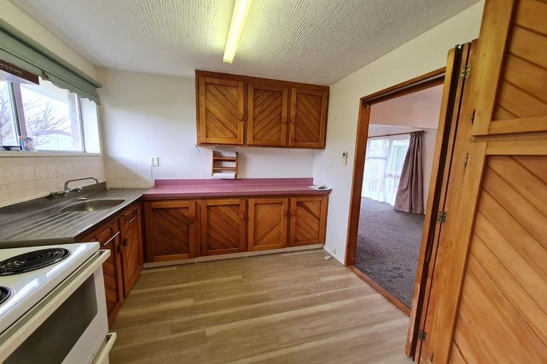 Photo of property in 18 Medina Crescent, Parklands, Christchurch, 8083