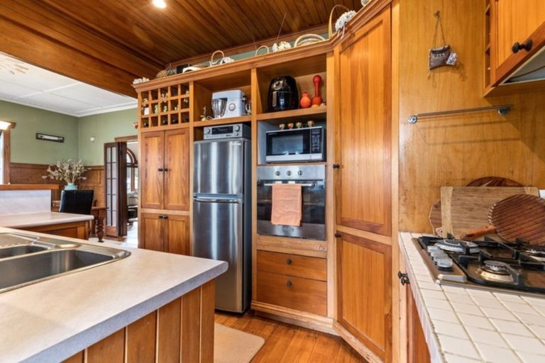 Photo of property in 69 Studholme Street, Morrinsville, 3300