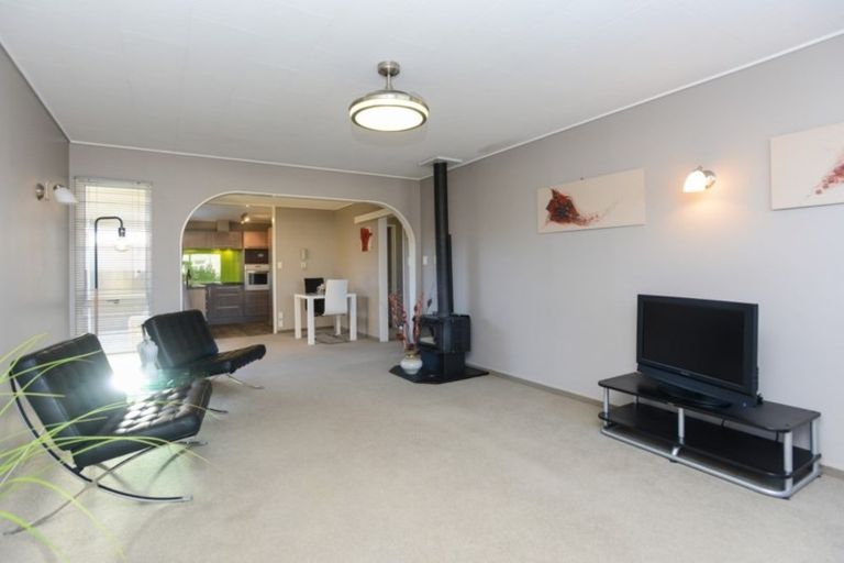 Photo of property in 3/302 Sylvan Road, Parkvale, Hastings, 4122