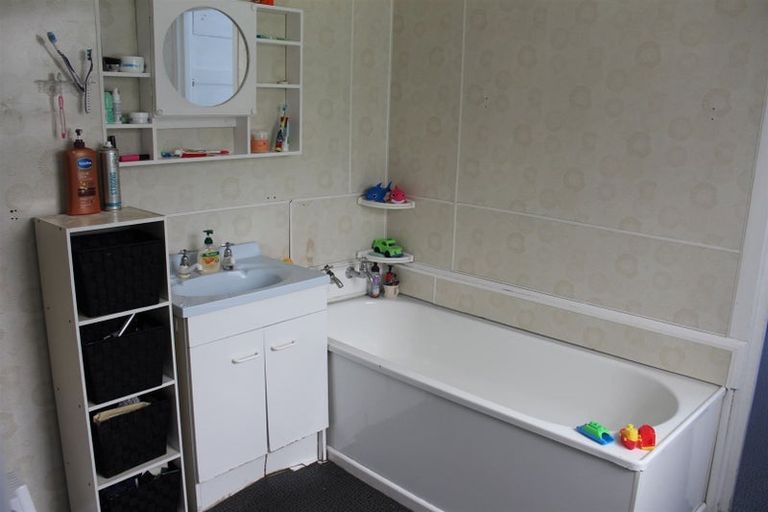 Photo of property in 23 Christchurch Street, Kaitangata, 9210