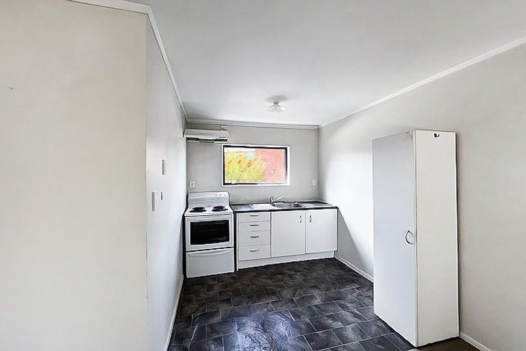 Photo of property in 21 Jandell Crescent, Bucklands Beach, Auckland, 2014