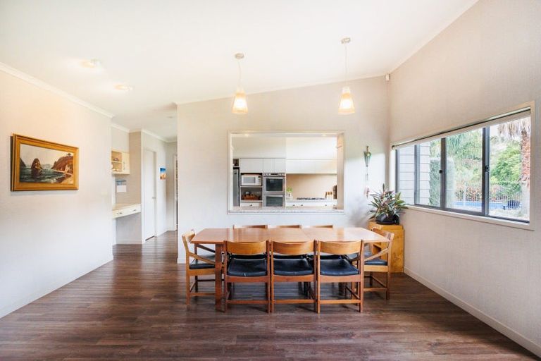 Photo of property in 291 Napier Road, Kelvin Grove, Palmerston North, 4470