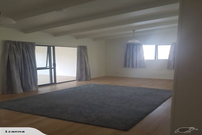 Photo of property in 141 Vipond Road, Stanmore Bay, Whangaparaoa, 0932