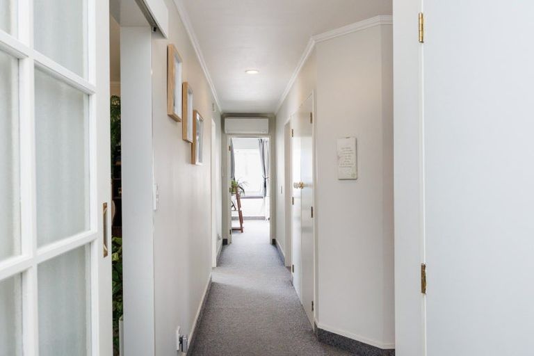 Photo of property in 12 Lancewood Lane, Roslyn, Palmerston North, 4414