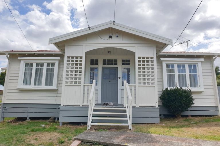 Photo of property in 56 Old Wairoa Road, Papakura, 2110