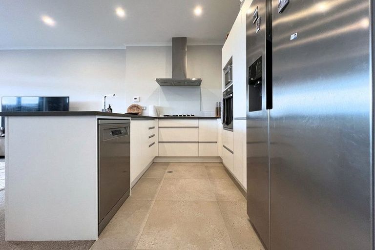 Photo of property in 14a Dida Park Drive, Kumeu, 0810