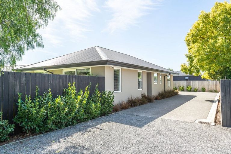 Photo of property in 44 Bower Avenue, New Brighton, Christchurch, 8083