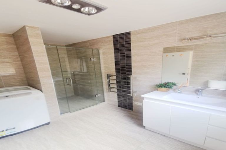 Photo of property in 8 New Dawn Lane, Albany Heights, Auckland, 0632